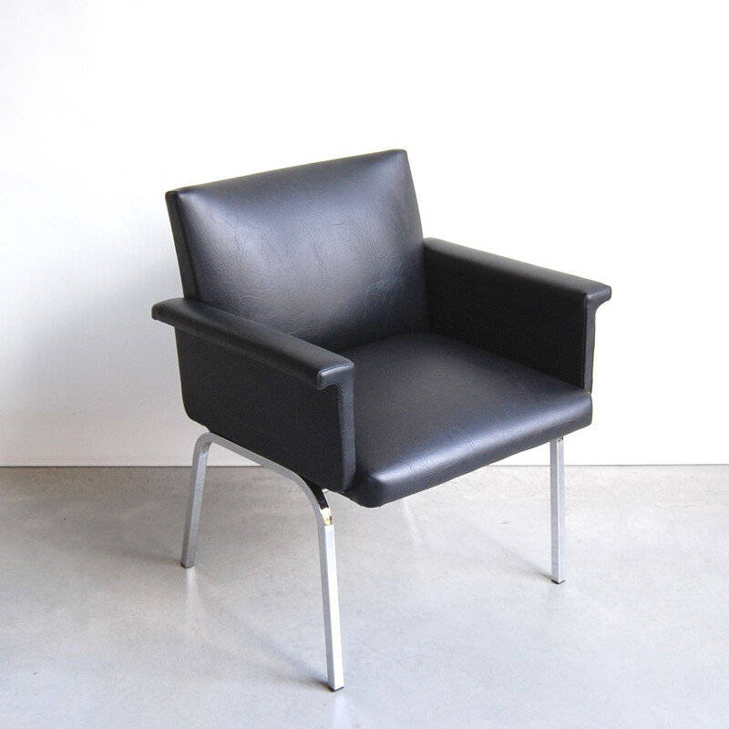 Vintage "Michigan" armchair in chromed steel by Guy Bernard for Meurop, 1960