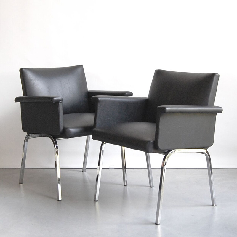 Vintage "Michigan" armchair in chromed steel by Guy Bernard for Meurop, 1960