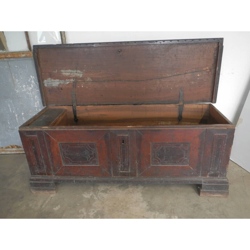 Mid century walnut chest, 1800s