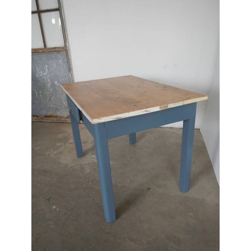 Table vintage bleue en bois avec tiroir