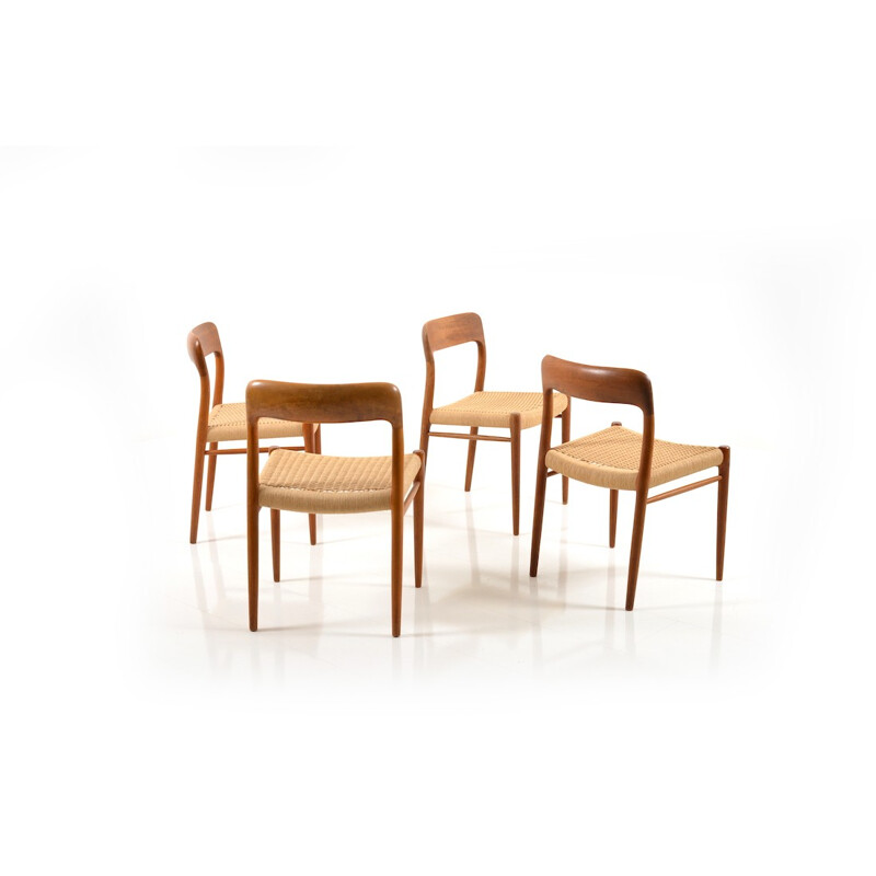 Suite de 4 chaises à repas "no.75" J.L. Møllers Møbelfabrik, Niels O. MOLLER - 1960