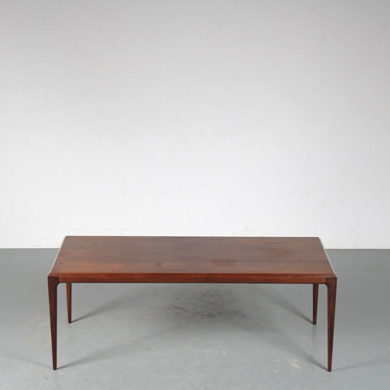 Vintage rosewood coffee table by Johannes Andersen for Silkeborg, Denmark 1960