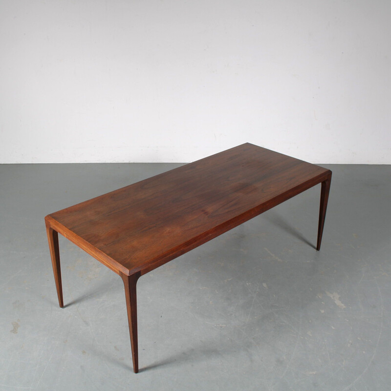 Vintage rosewood coffee table by Johannes Andersen for Silkeborg, Denmark 1960