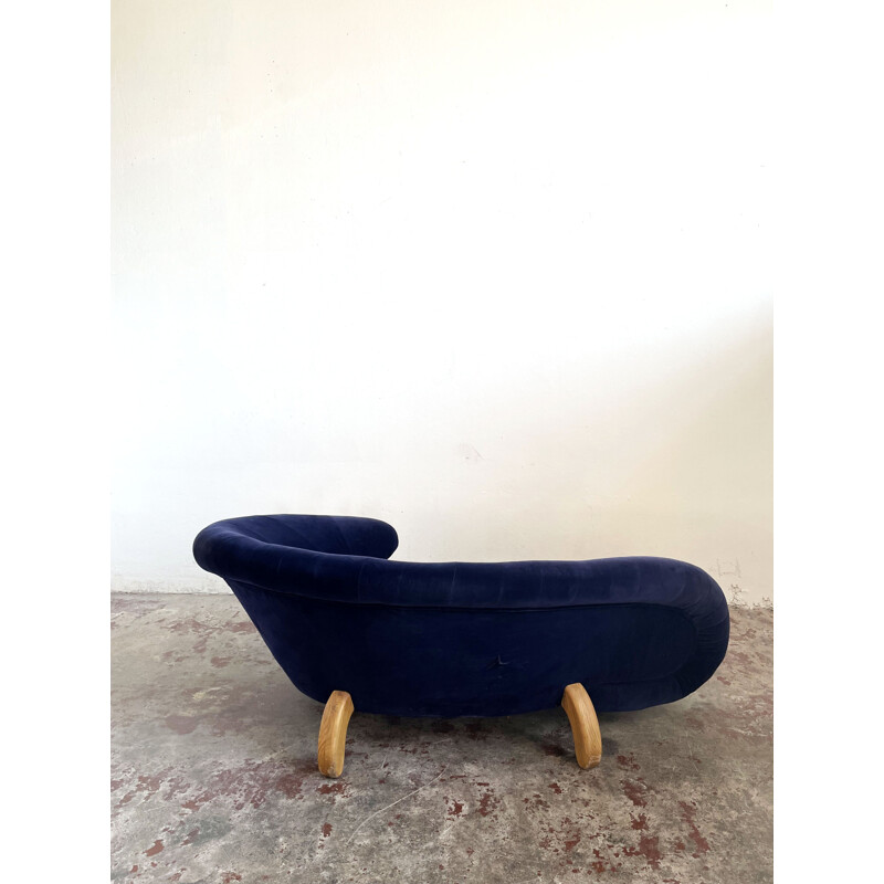 Postmodern asymmetrical curved sculptural vintage sofa in blue velvet, 1980s