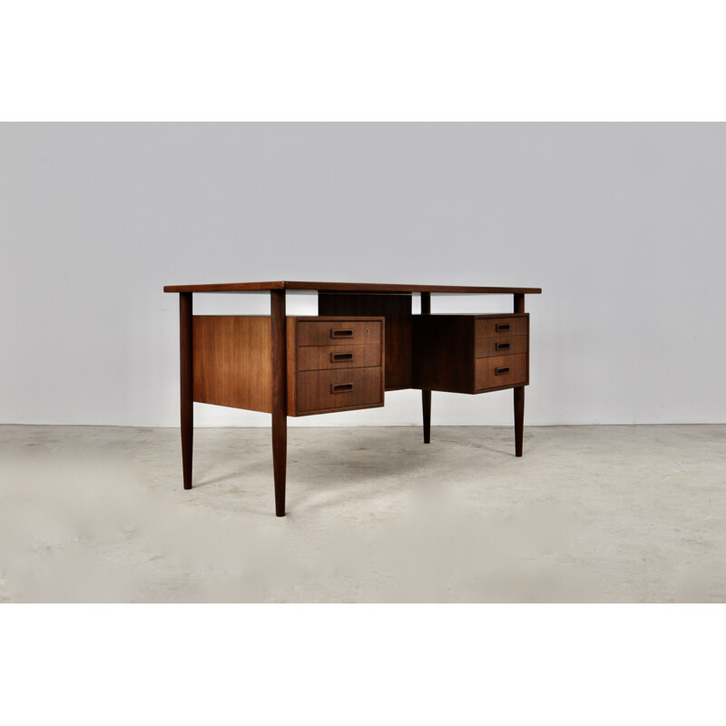 Bureau vintage en teck autoportant d'Arne Vodder, 1960