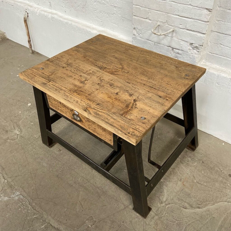 Table d'appoint industrielle en bois et métal