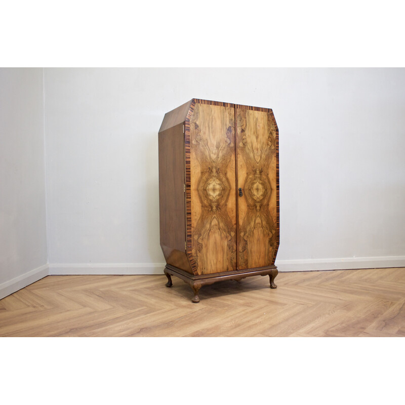 Art Deco walnut vintage cabinet, 1930s