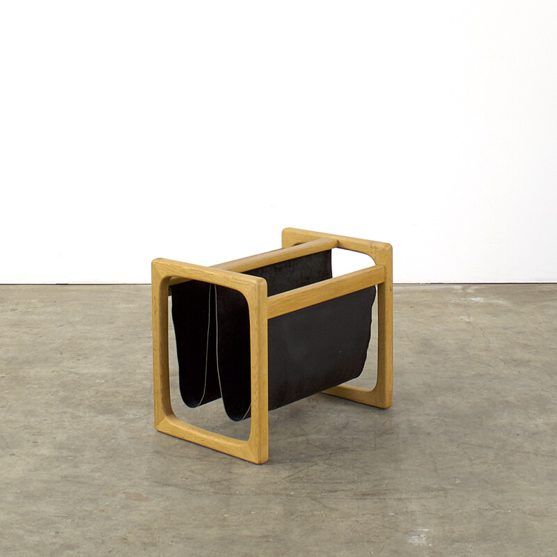 Danish magazine rack in wood and leather, Aksel KJERSGAARD - 1960s