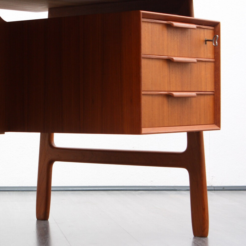 Jun Omann "No.75" teak desk, Gunni OMANN - 1960s