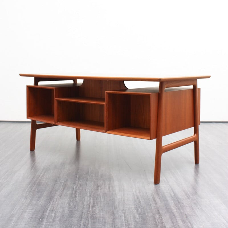 Jun Omann "No.75" teak desk, Gunni OMANN - 1960s