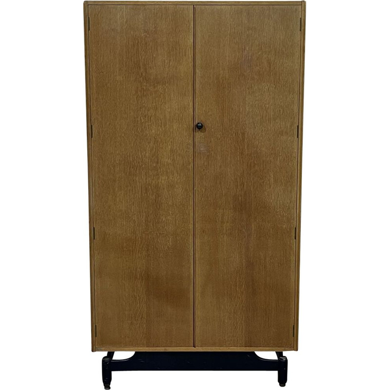 Armoire vintage en chêne blond pour Gplan, 1970