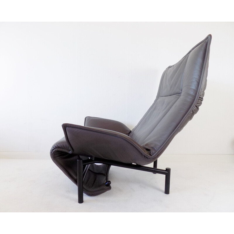 Vintage leather lounge chair by Vico Magistretti for Cassina, 1980