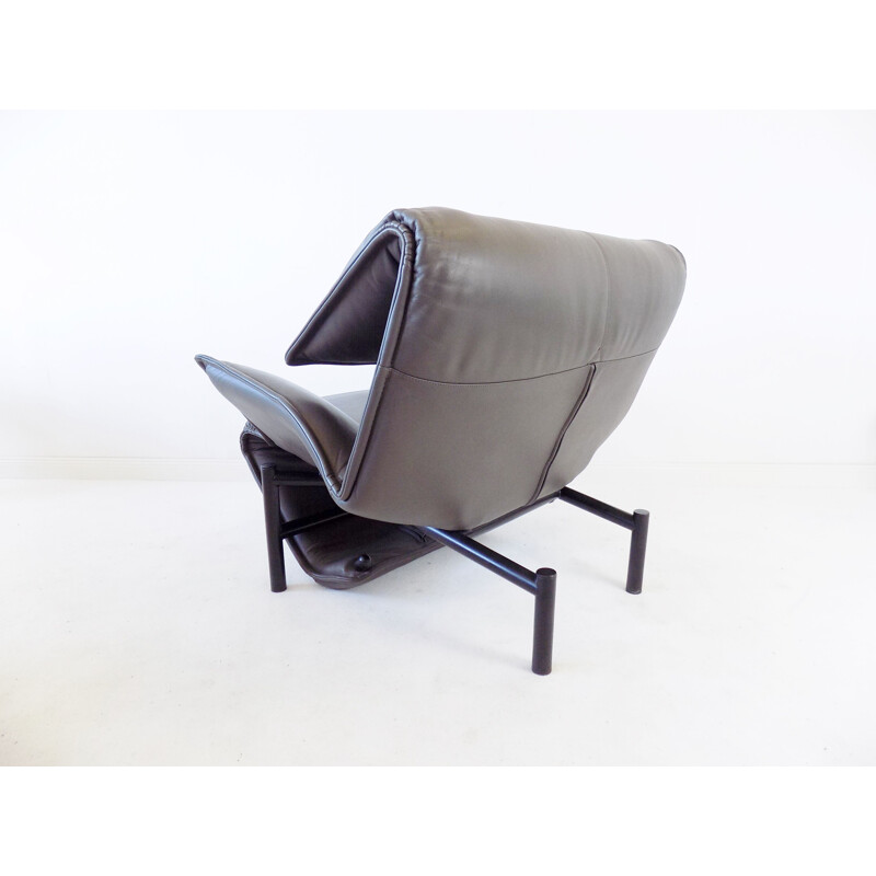 Vintage leather lounge chair by Vico Magistretti for Cassina, 1980