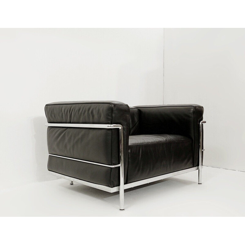 Vintage Lc3 armchair in black leather by Le Corbusier for Cassina