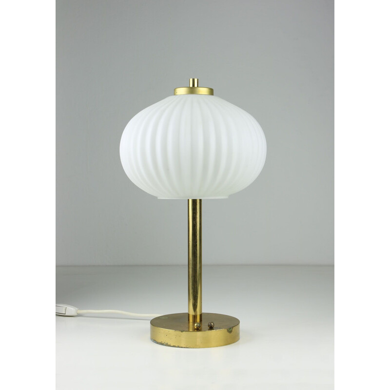 Vintage table lamp in opaline glass and brass