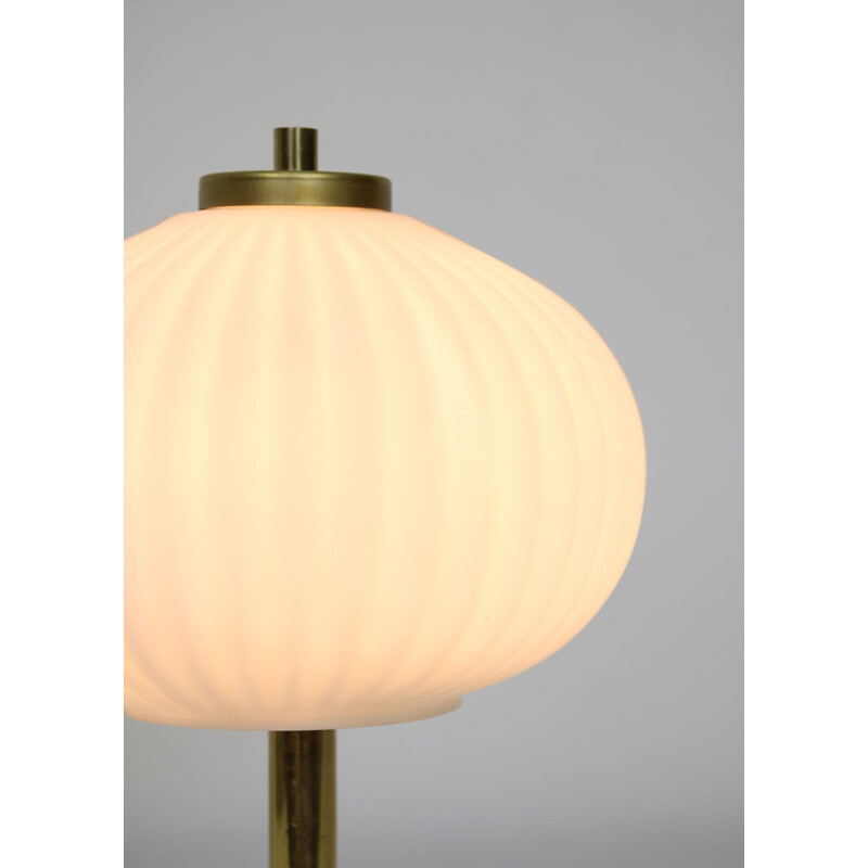 Vintage table lamp in opaline glass and brass