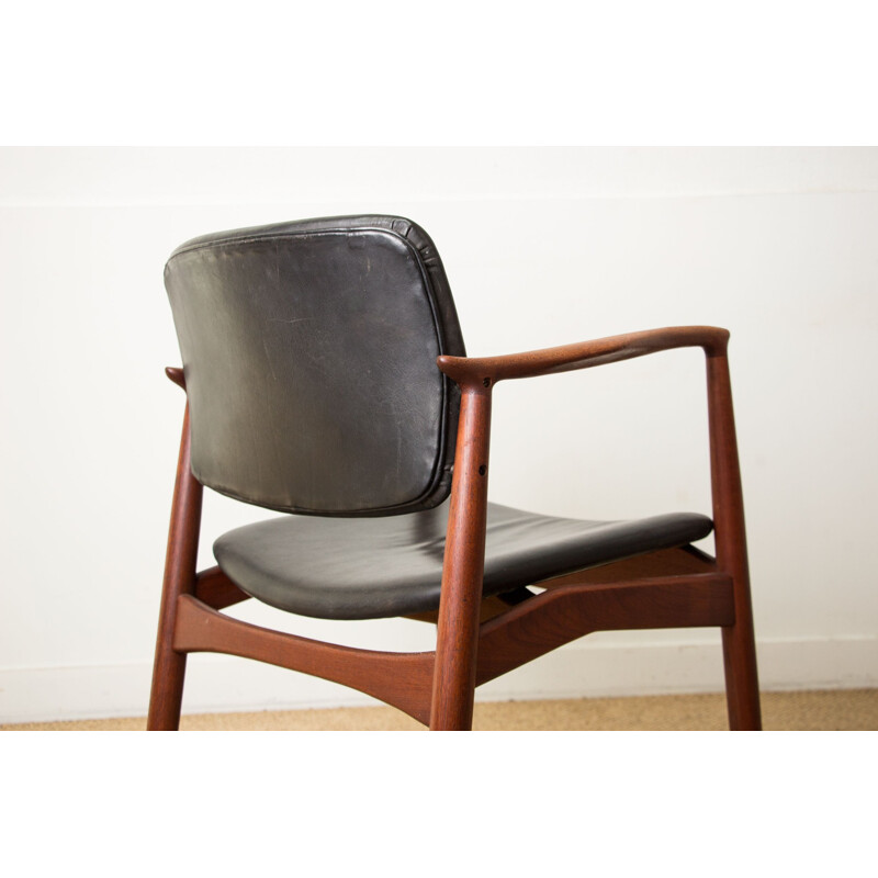 Paire de fauteuils vintage en teck et cuir modèle "Capitaine" par Erik Buch pour Orum Mobelfabrik, danois 1960