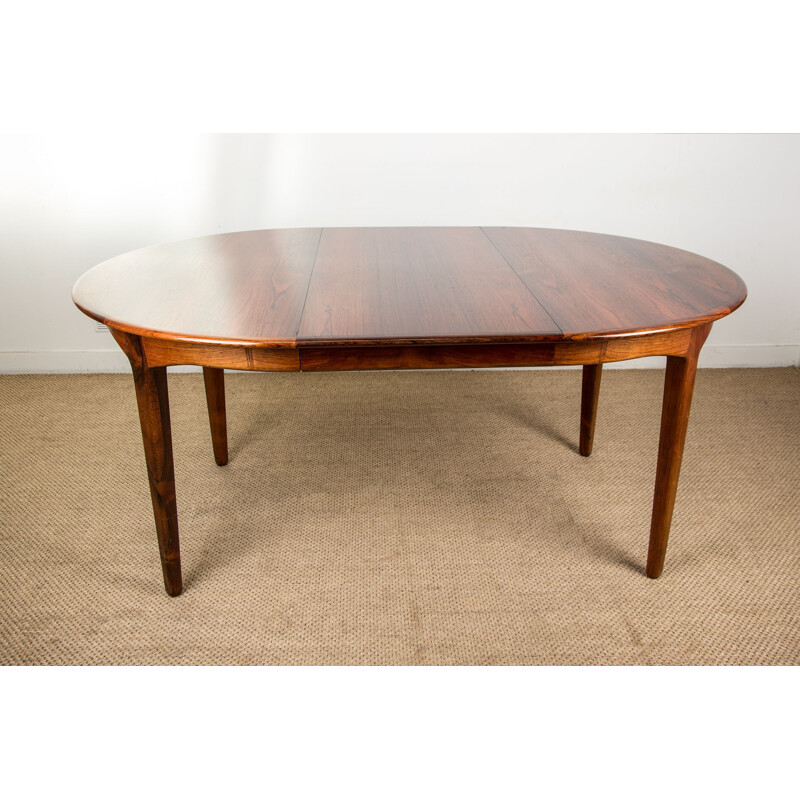 Vintage Danish rosewood extendable table model 62 by Henning Kjaernulf for Soro Stolefabrik, 1960s