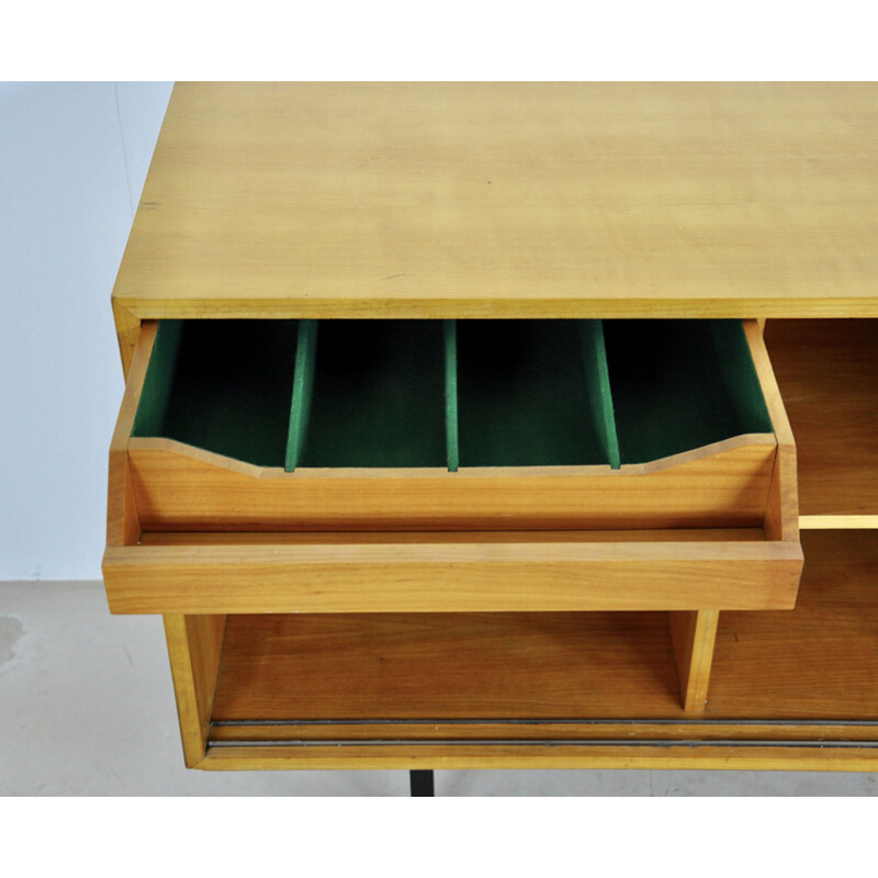 Vintage sideboard model 116 by Florence Knoll Bassett for Knoll International