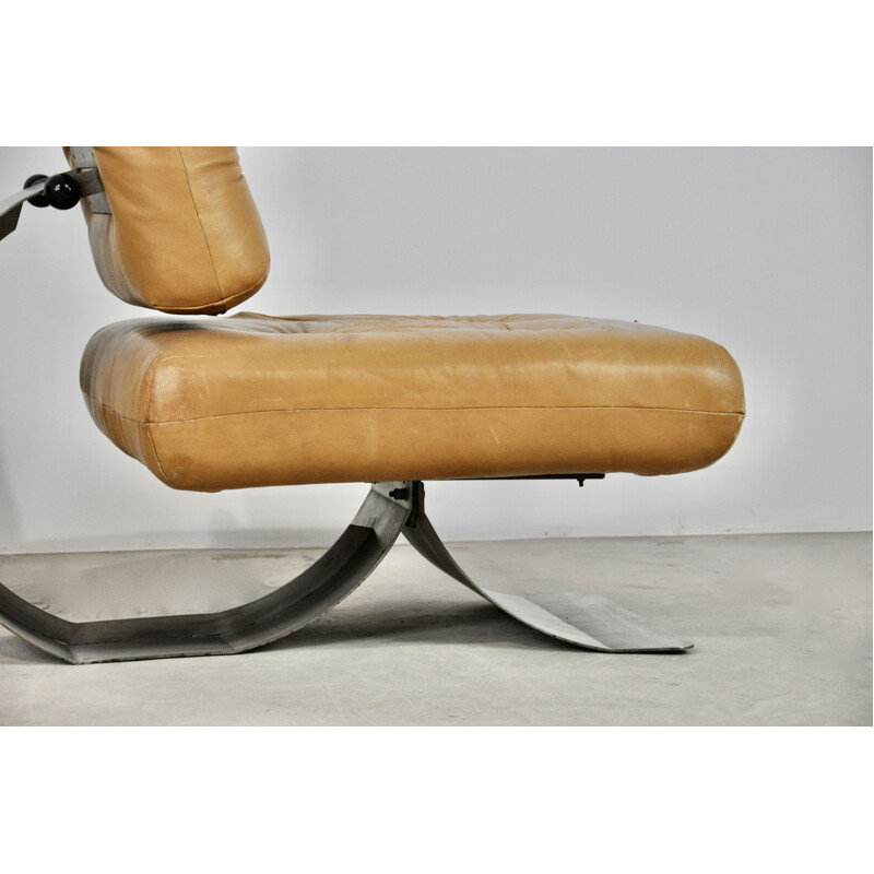 Pair of vintage lounge chairs by Oscar Niemeyer, 1970s