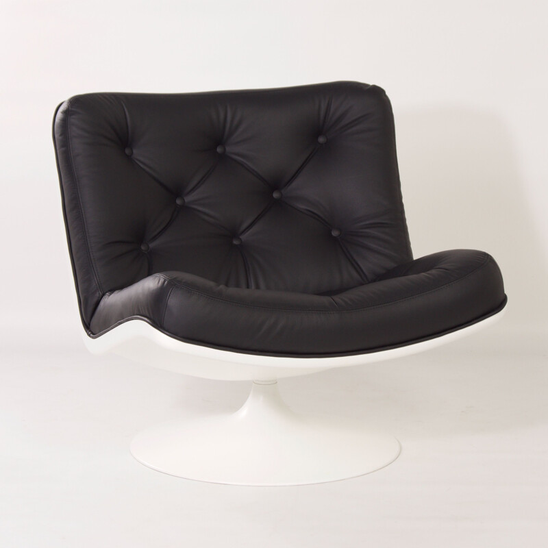 Vintage 976 swivel armchair in black leather by Geoffrey D. Harcourt for Artifort, 1960