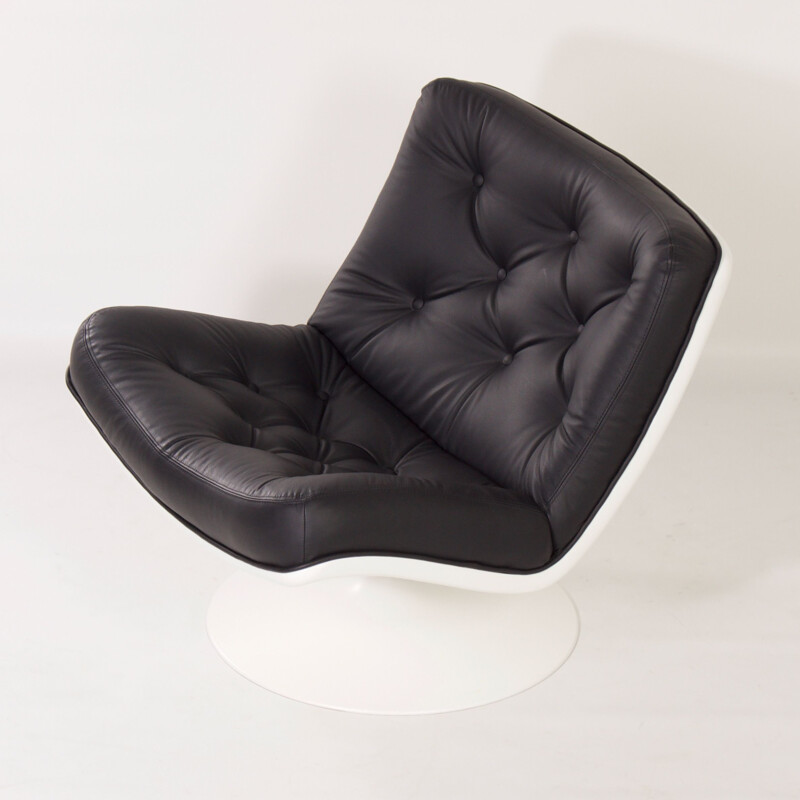 Vintage 976 swivel armchair in black leather by Geoffrey D. Harcourt for Artifort, 1960