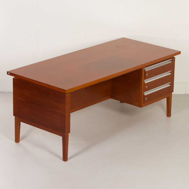 Vintage mahogany desk, 1970