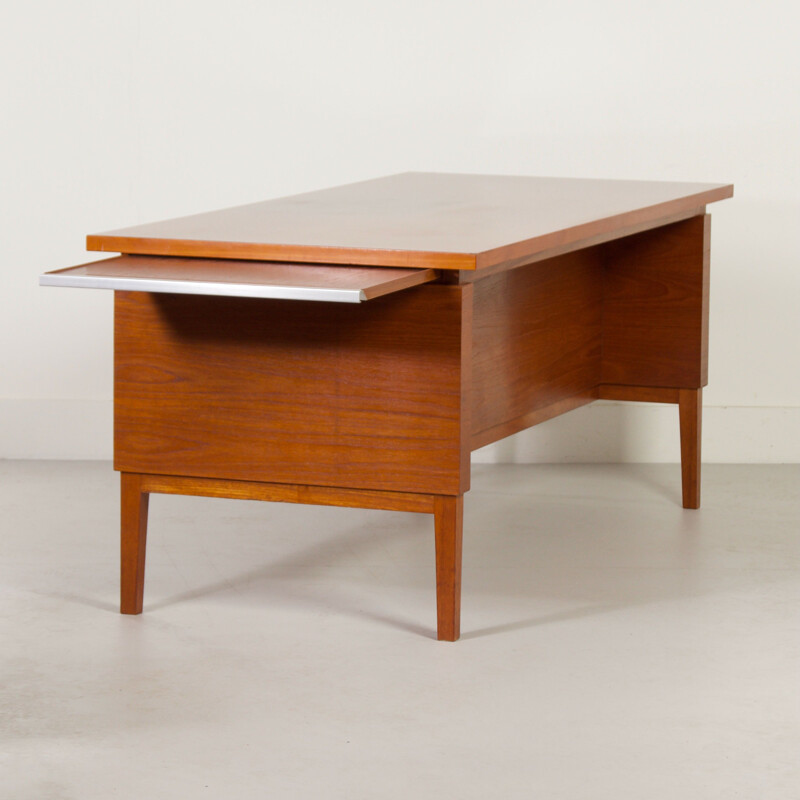 Vintage mahogany desk, 1970