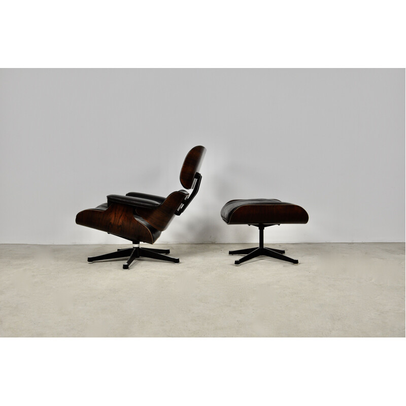 Mid century lounge chair with ottoman by Charles & Ray Eames for Herman Miller, 1970