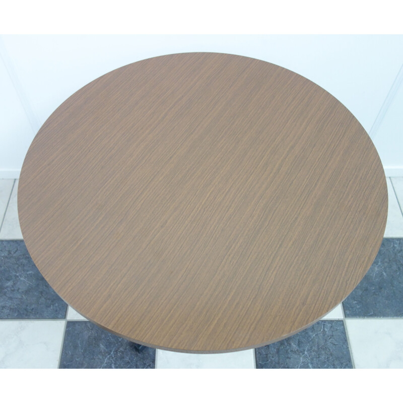Table basse ronde vintage en bois et base chromée