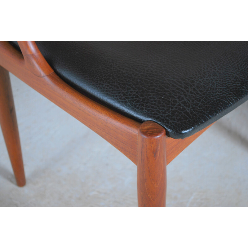 Set of 4 vintage teak chairs model 16 by Johannes Andersen for Uldum Mobelfabrik, Danish 1960