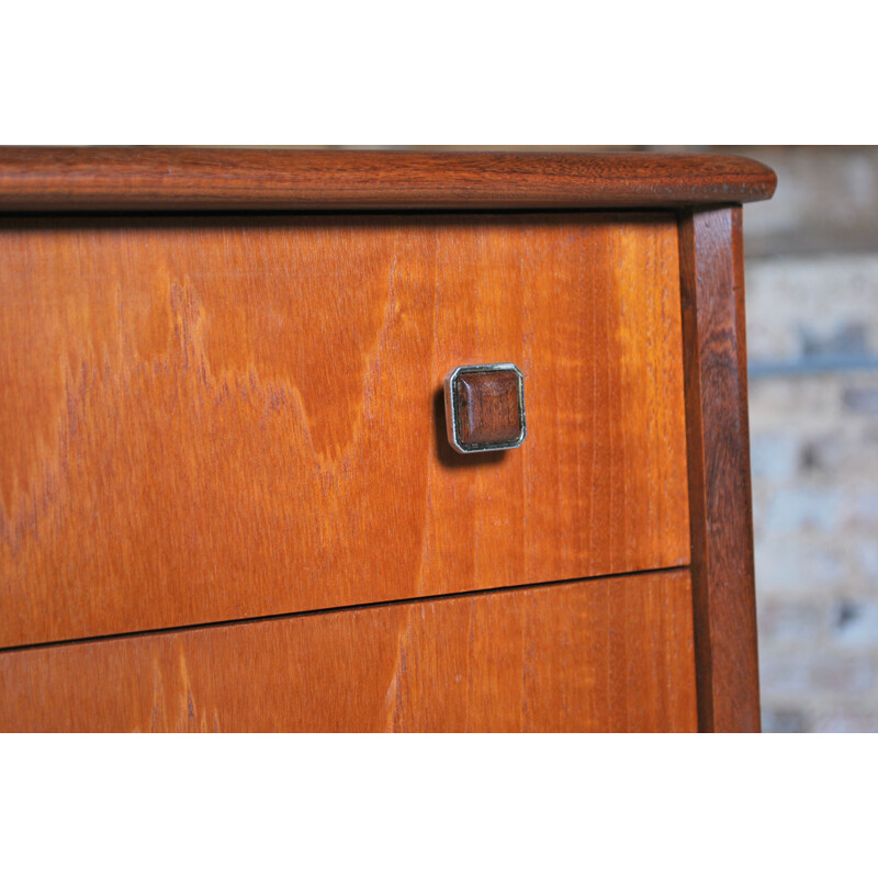 Vintage teak chest of 4 drawers by Homeworthy, England 1960