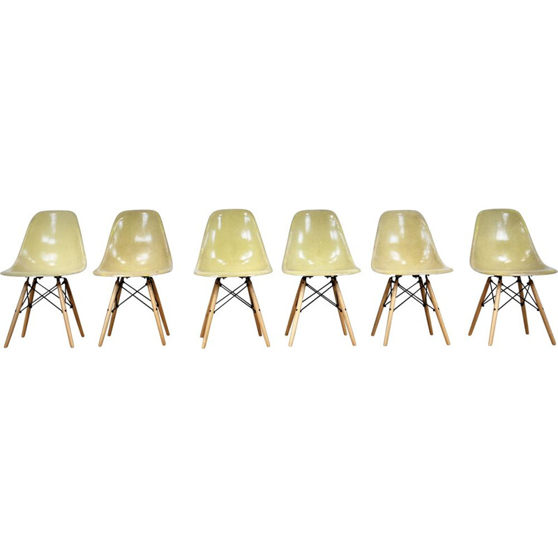 Set of 6 vintage DSW chairs by Charles & Ray Eames for Herman Miller, 1970s