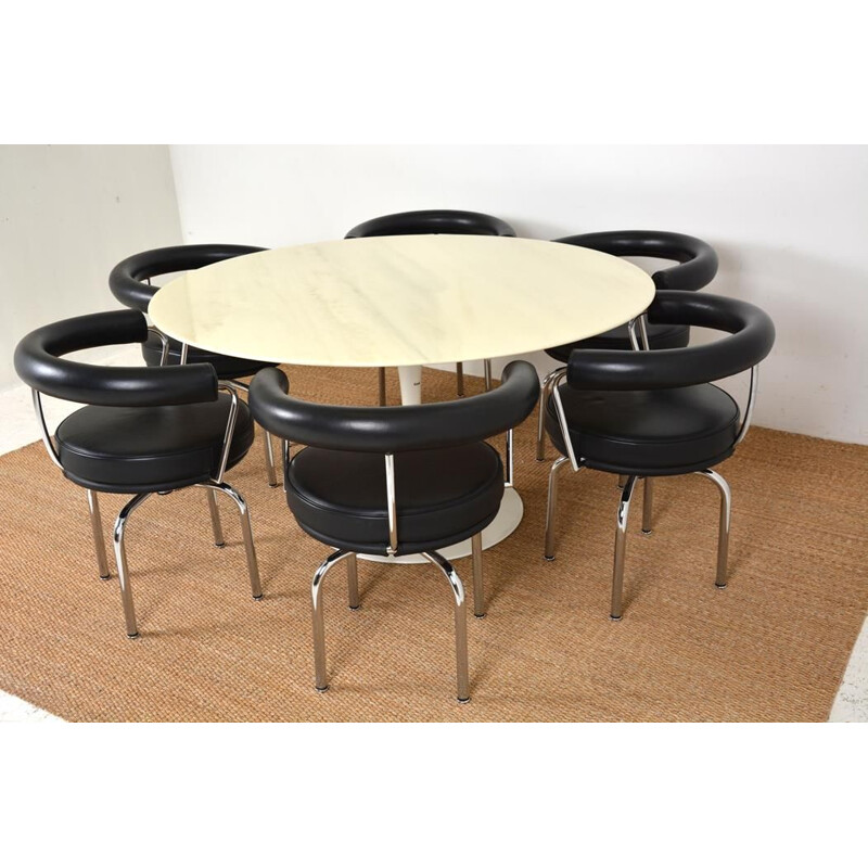 Vintage round marble table by Eero Saarinen for Knoll International, 1960