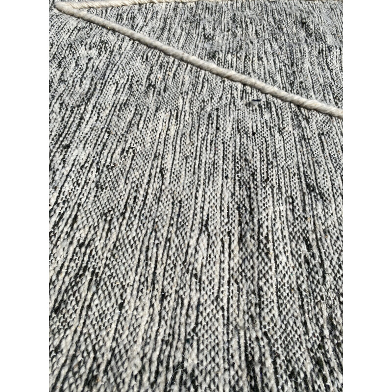 Vintage Berber kilim rug in wool