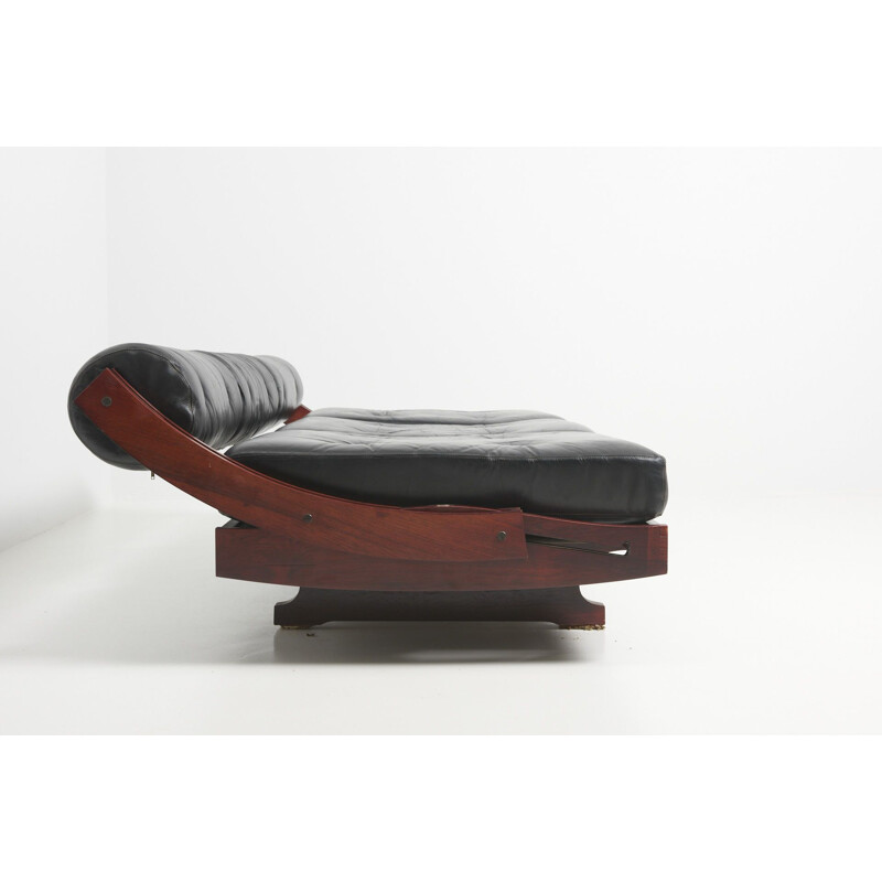 Mid century rosewood and black leather daybed model GS-195 by Gianni Songia for Sormani, Italy 1963