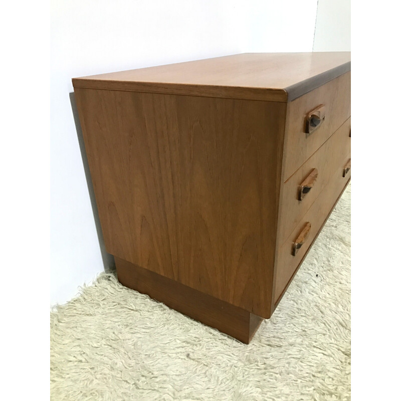 G Plan small teak chest of drawers, Victor WILKINS - 1970s