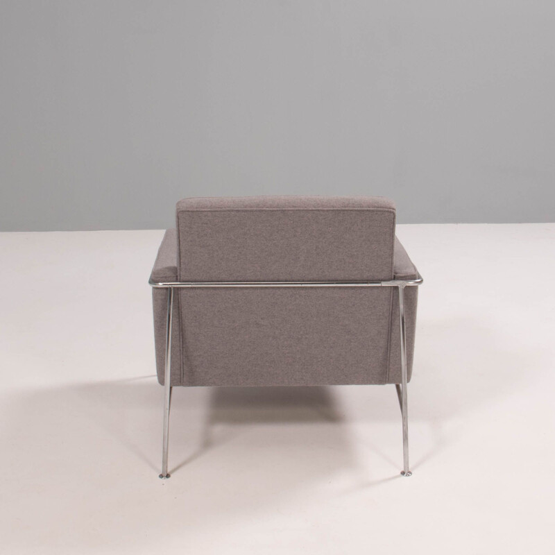 Paire de fauteuils vintage gris série 3300 par Arne Jacobsen pour Fritz Hansen, 2002