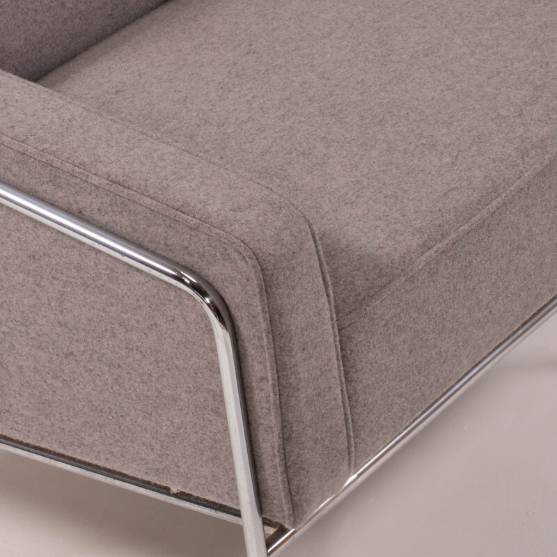 Paire de fauteuils vintage gris série 3300 par Arne Jacobsen pour Fritz Hansen, 2002