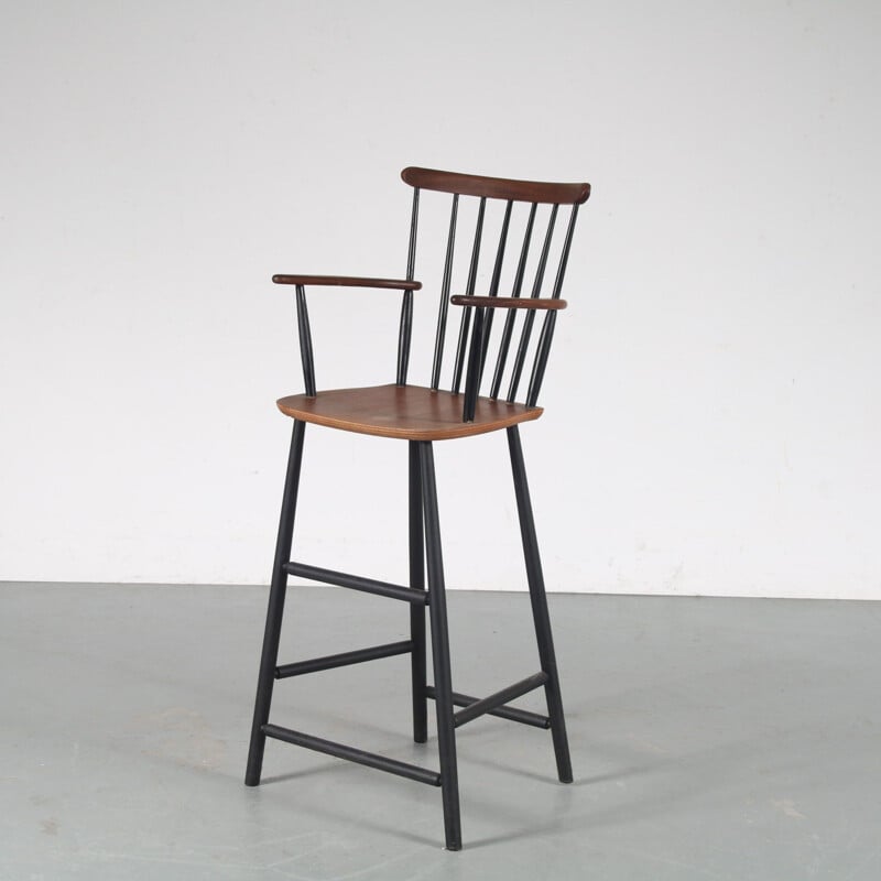 Vintage bar stool with armrests, 1960