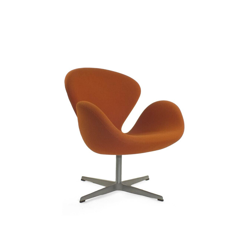 Vintage Swan armchair model 3320 by Arne Jacobsen for Fritz Hansen, 1958