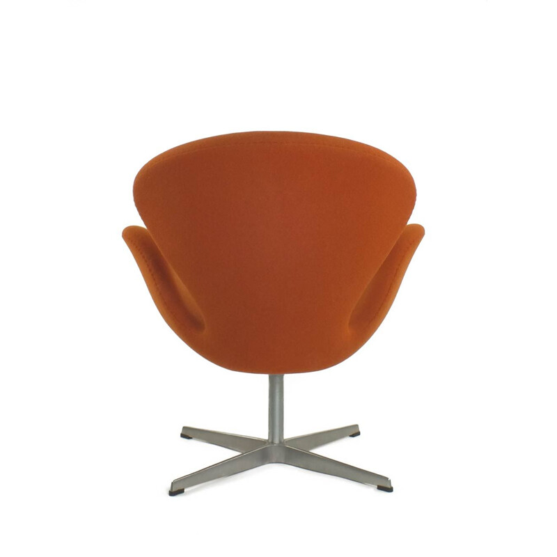 Vintage Swan armchair model 3320 by Arne Jacobsen for Fritz Hansen, 1958