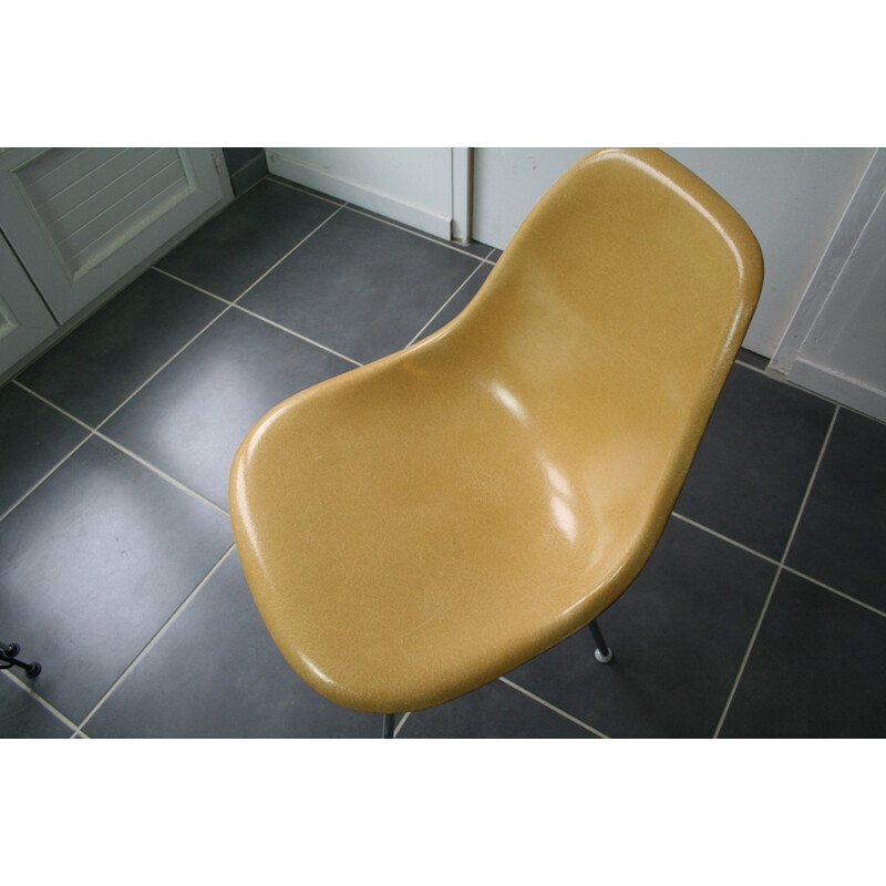 Chaise vintage "DSX" Herman Miller en fibre de verre, Charles & Ray EAMES - 1960s