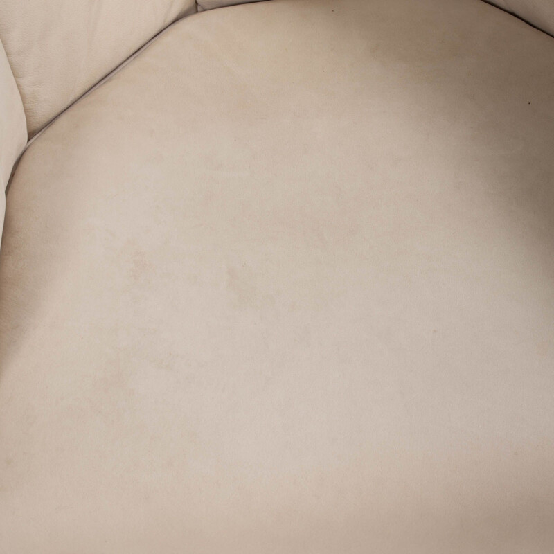 Poltrona vintage Okumi in pelle color crema di Studio Catoir per Ligne Roset, 2012