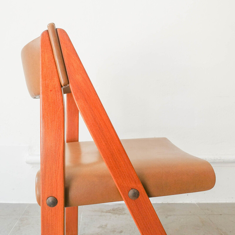 Set of 8 vintage chairs model Noruega by Gastão Machado for Móveis Olaio, Portugal 1978