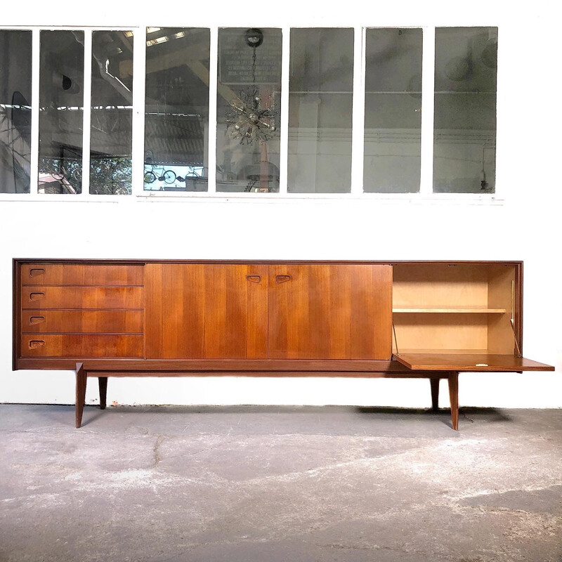 Vintage long scandinavian teak sideboard with mini-bar, 1960