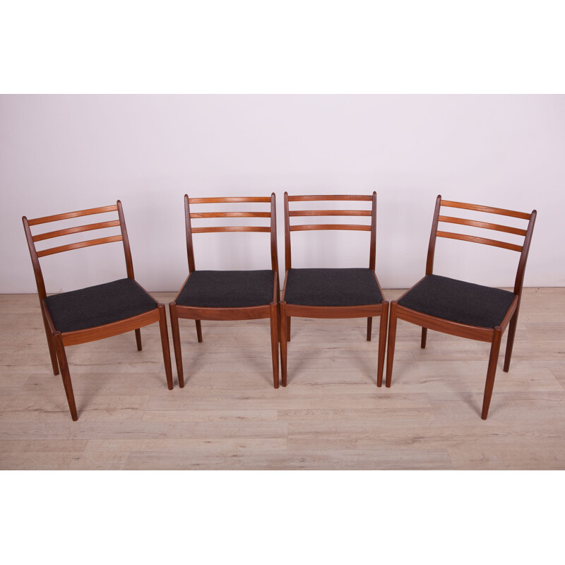 Set of 4 vintage teak dining chairs by Victor Wilkins for G-Plan, Uk 1960