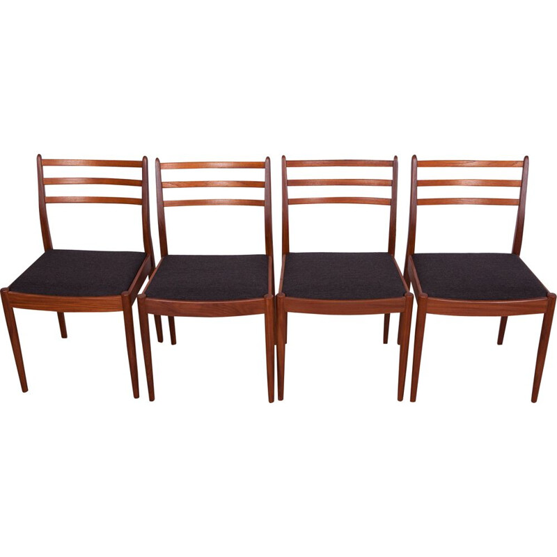 Set of 4 vintage teak dining chairs by Victor Wilkins for G-Plan, Uk 1960
