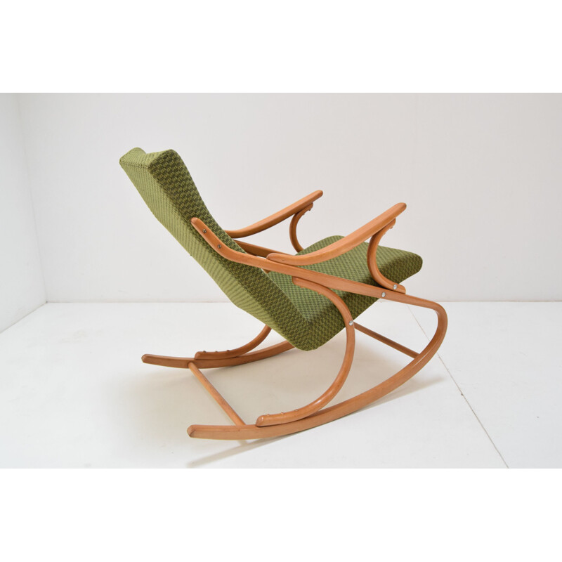 Tecido Vintage e cadeira de balanço de madeira de Ton, Checoslováquia 1970