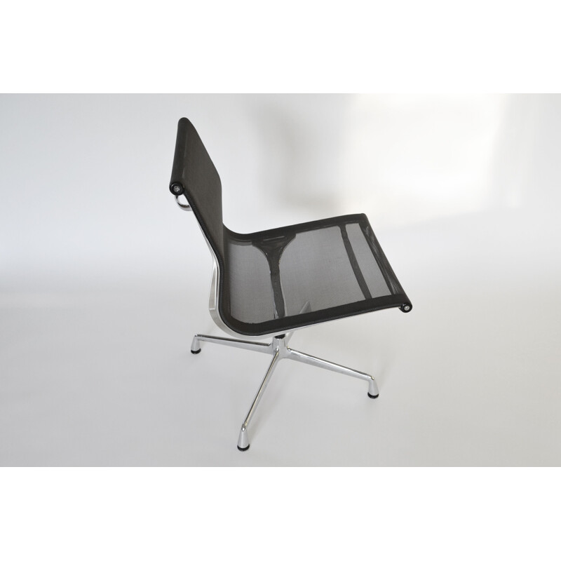 Model EA 107 swivel steel vintage office chair by Charles & Ray Eames for Vitra, 1958